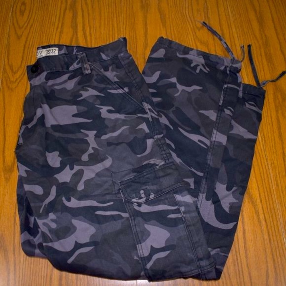 Noiz Camouflage Cargo jeans Men's 38/32